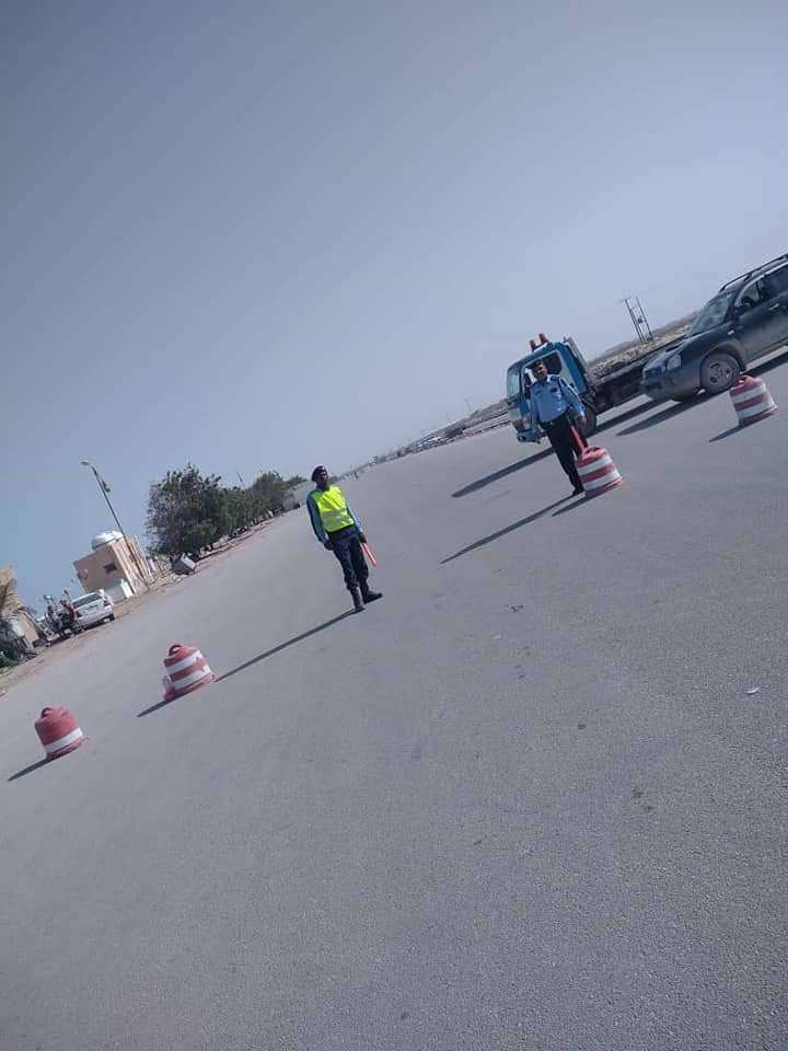 إدارة شرطة السير بالغيضة تواصل خطتها المرورية الخاصة بالكورنيش خلال أيام عطلة عيد الأضحى