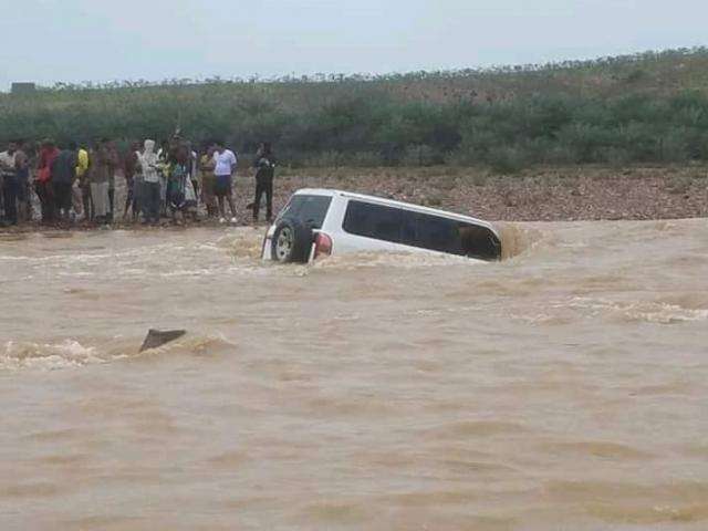 سيول وادي حسان في أبين بطريقها الى البحر
