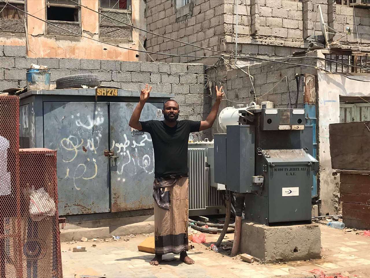 عودة التيار الكهربائي الى حي المسبح بالمنصورة عقب انقطاع دام اكثر من 20 يوم