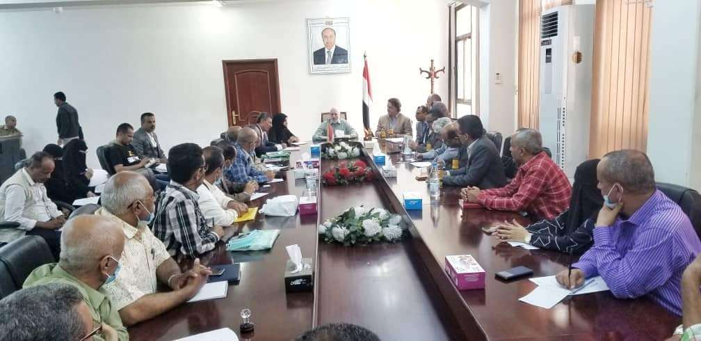 منسق الأمم المتحدة في اليمن يزور مدينة تعز منسق الأمم المتحدة في اليمن يزور مدينة تعز