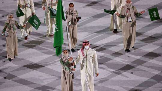 ماذا قال العرب والإسرائيليون في اللاعبة السعودية تهاني القحطاني؟