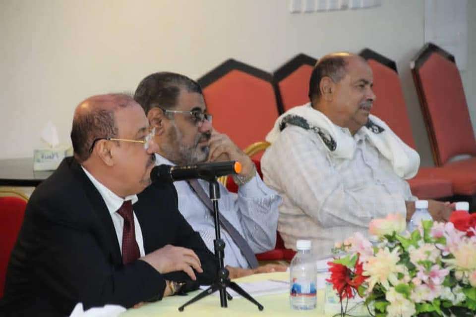الشيخ البركاني والمحافظ البحسني يعقدان لقاءً موسعاً بقيادات وممثلي القوى السياسية والشخصيات الاجتماعية والأكاديمية والناشطين بحضرموت