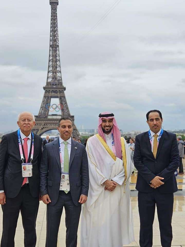 وزير الشباب والرياضة يشهد حفل افتتاح أولمبياد باريس 2024 وزير الشباب والرياضة يشهد حفل افتتاح أولمبياد باريس 2024
