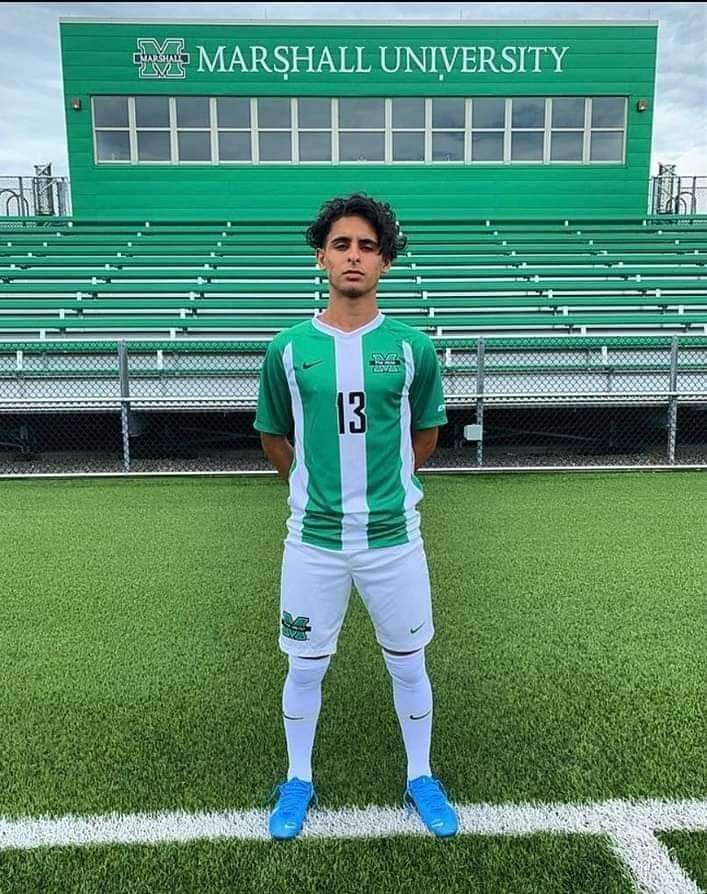 لاعب إمريكي يصل الى معسكر منتخبنا الوطني للشباب في صنعاء .. تعرف عليه لاعب إمريكي يصل الى معسكر منتخبنا الوطني للشباب في صنعاء .. تعرف عليه