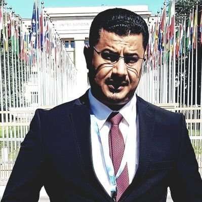 اعلامي موال للانتقالي يتهم السعودية بارسال الصورايخ للحوثيين ومذيع سعودي يرد اعلامي موال للانتقالي يتهم السعودية بارسال الصورايخ للحوثيين ومذيع سعودي يرد