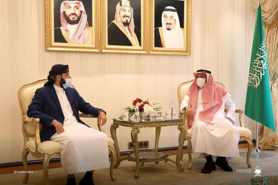 وكيل وزارة الأوقاف يناقش مع مسؤول سعودي إجراءات تنظيم العمرة وكيل وزارة الأوقاف يناقش مع مسؤول سعودي إجراءات تنظيم العمرة