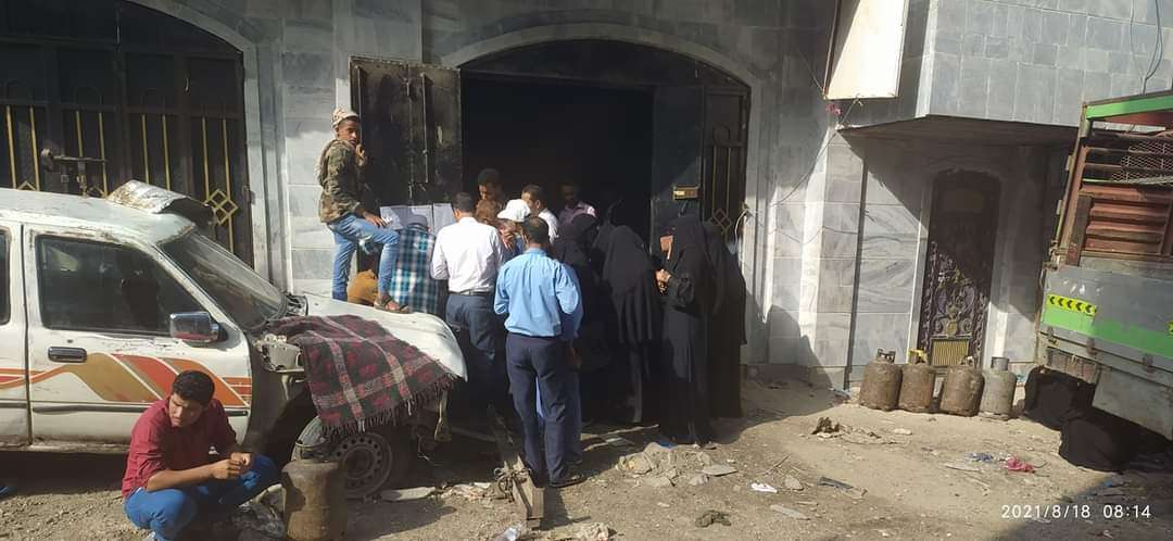 إتباع آلية جديدة لتسليم إسطوانات الغاز في تعز إتباع آلية جديدة لتسليم إسطوانات الغاز في تعز
