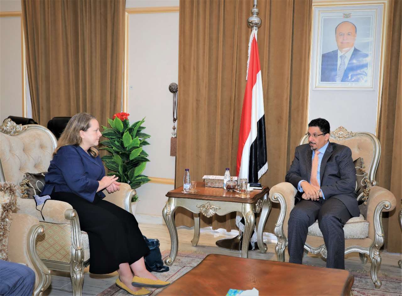 بن مبارك يبحث مع القائم بأعمال السفير الأمريكي مستجدات الأوضاع في اليمن بن مبارك يبحث مع القائم بأعمال السفير الأمريكي مستجدات الأوضاع في اليمن