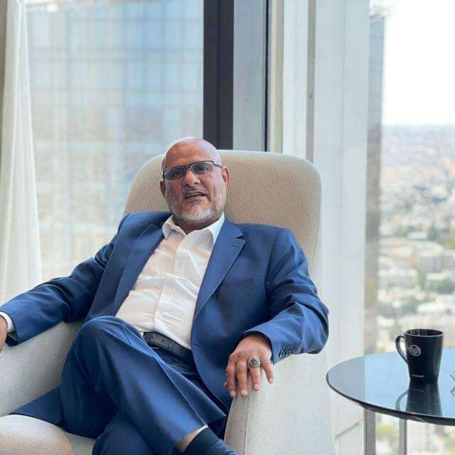 مسؤولون محليون يكشفون فساد محافظة الجوف والمحافظ يحيلهم الى القضاء