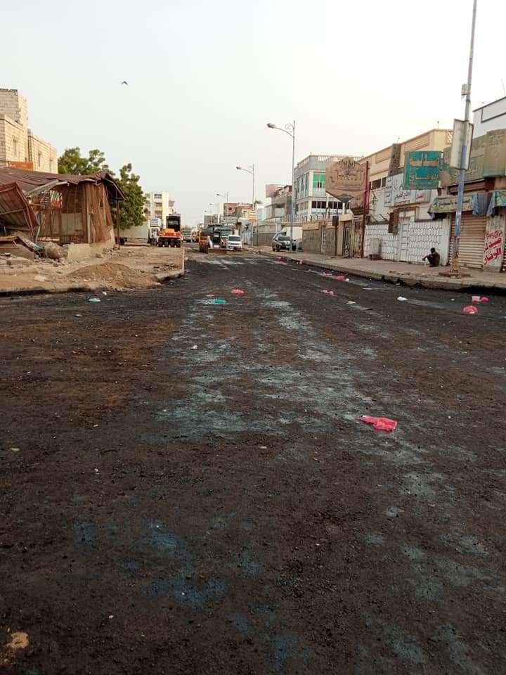 اليوم .. بدء سفلتة شوارع المنصورة(صور)