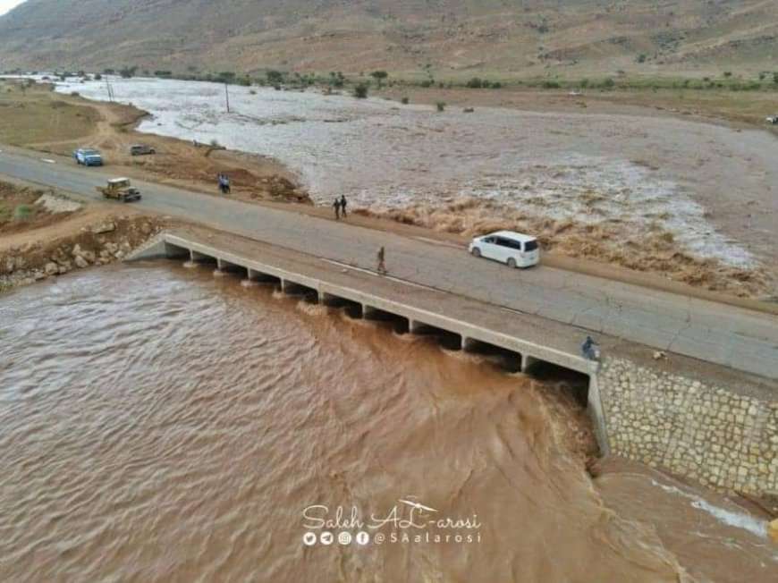 عاجل:فتح بوابات سد مأرب لاول مرة
