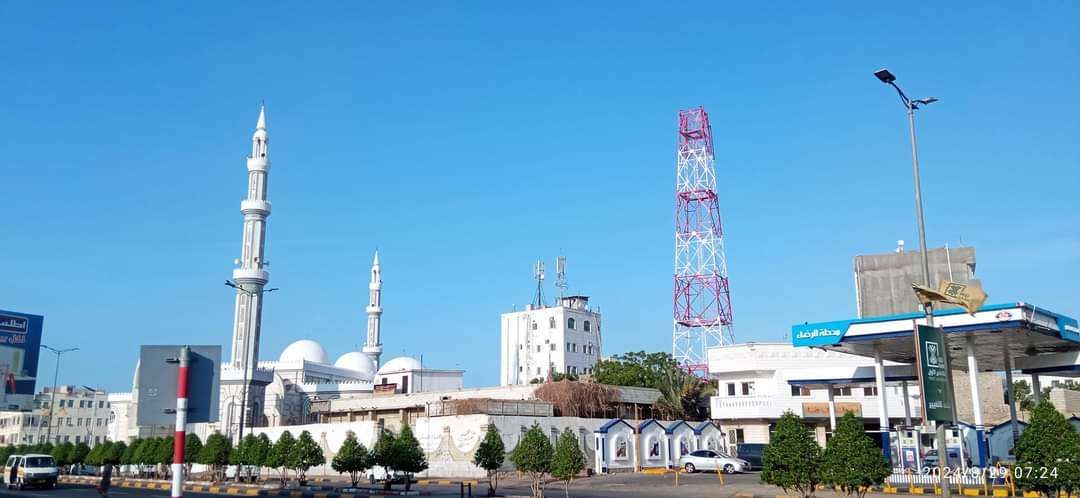 تواصل العمل في برج إتصالات المنصورة تواصل العمل في برج إتصالات المنصورة