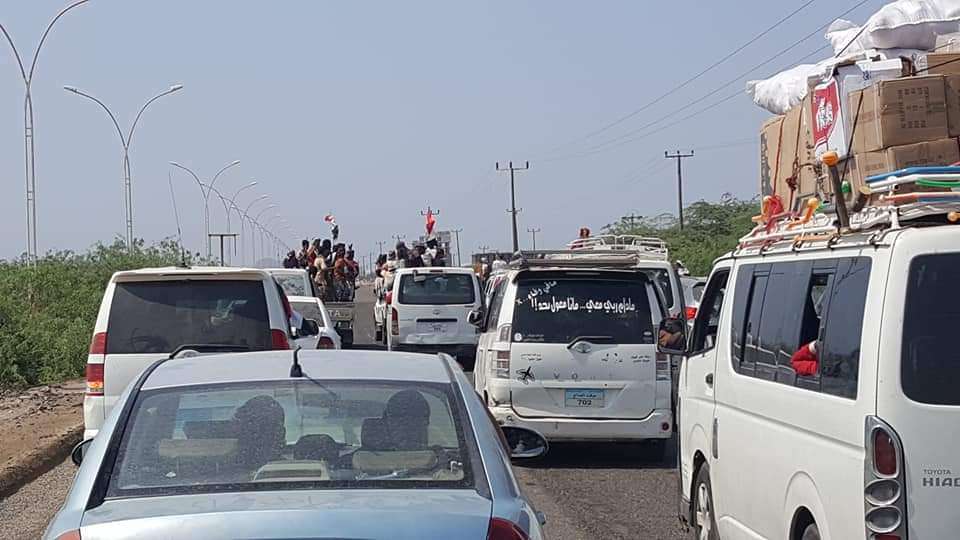 إندلاع إشتباكات عنيفة تؤدي بإنقطاع الخط الدولي بين أبين وعدن (تفاصيل خاصة )