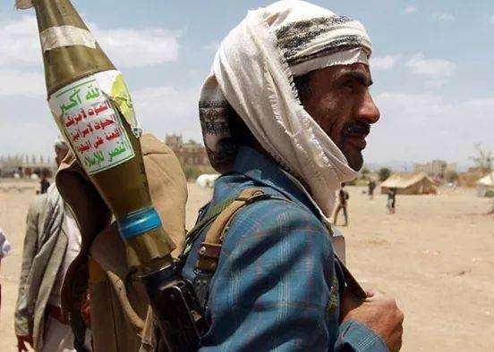 جماعة الحوثي تشن حملة على التجار في الجوف وتصادر العملة النقدية الحديدة