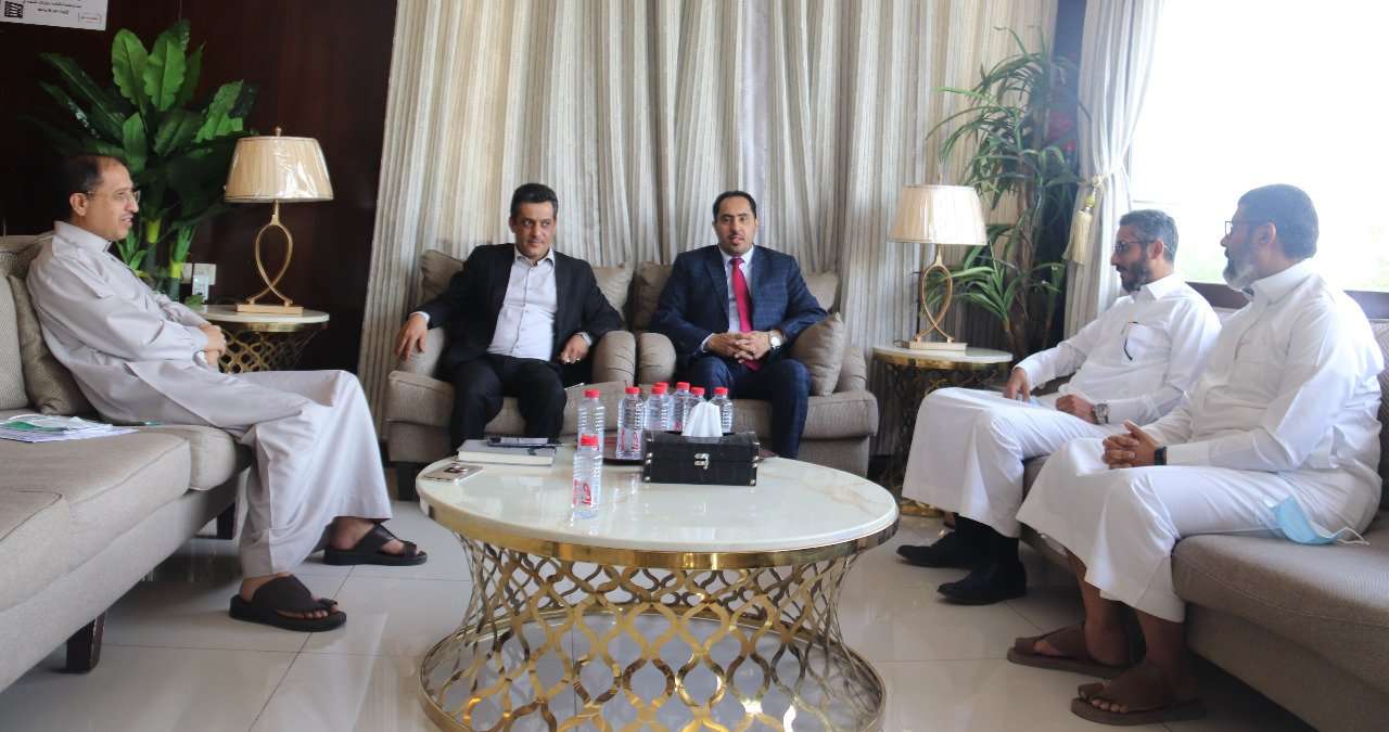 الوزير البكري يلتقي مكون حضرموت للتحرر والتطوير