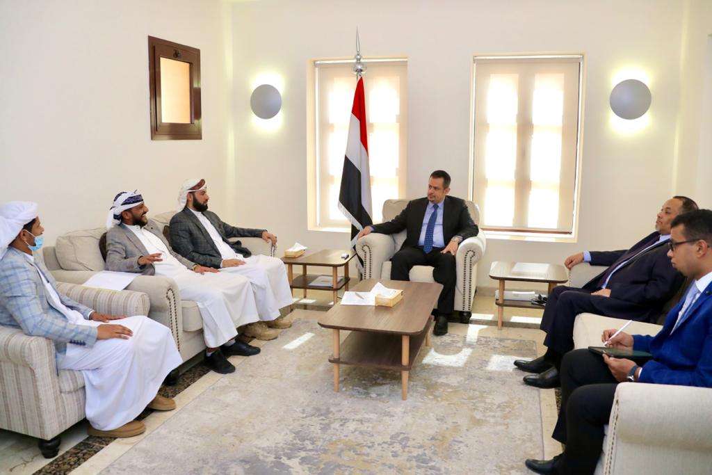 رئيس الوزراء يتلقي قيادات المقاومة الجنوبية
