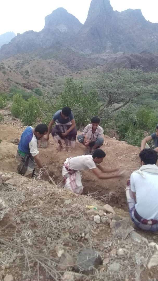 صاعقة رعدية تودي بحياة طفلة وجرح اخرى في بالأزارق صاعقة رعدية تودي بحياة طفلة وجرح اخرى في بالأزارق