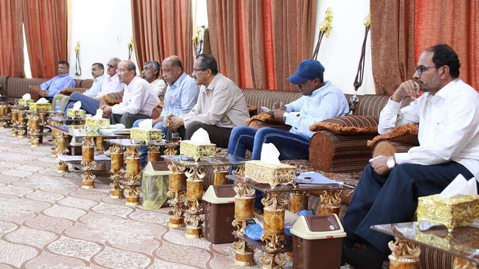 فريق اقتصادي يصل المكلا الاسبوع القادم لدراسة المعالجات السريعة لوضع الكهرباء وتوجيهات بسرعة إنزال مناقصة لمحطة 60 ميقا واط جديدة بفوة فريق اقتصادي يصل المكلا الاسبوع القادم لدراسة المعالجات السريعة لوضع الكهرباء وتوجيهات بسرعة إنزال مناقصة لمحطة 60 ميقا واط جديدة بفوة