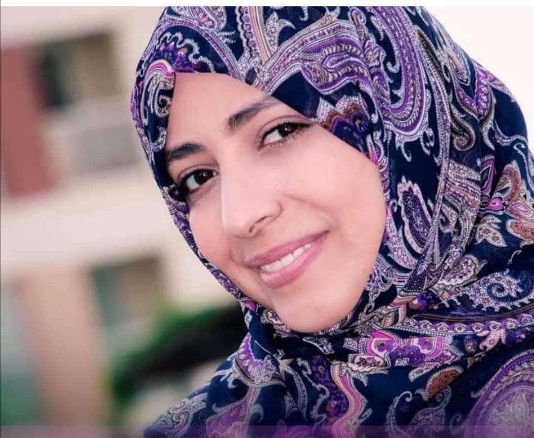 توكل كرمان تتكفل بتوفير أثاث مدرسة ثانوية تعز الكبرى توكل كرمان تتكفل بتوفير أثاث مدرسة ثانوية تعز الكبرى