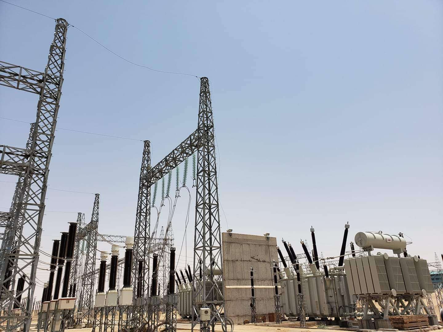عاجل : عودة خدمة يمن موبايل بعد 5 ايام من إنقطاعها في الحديدة