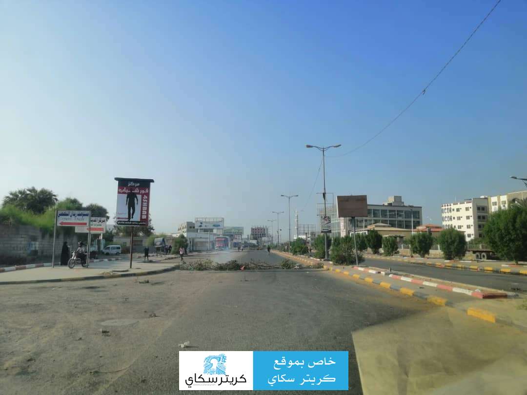 أهالي بلوك 5 بالمنصورة يشكون إنقطاع التيار عن منازلهم منذ 48 ساعة