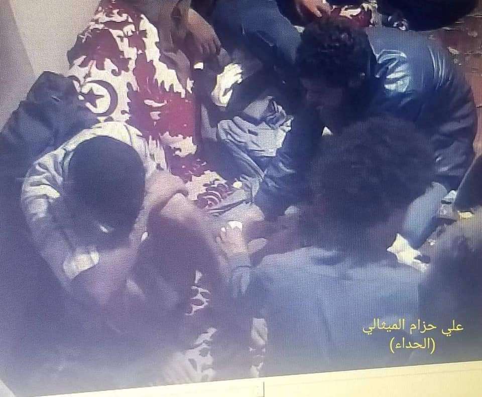 شاهد تسريبات جديدة لتعذيب عبدالله الأغبري (صور ) شاهد تسريبات جديدة لتعذيب عبدالله الأغبري (صور )