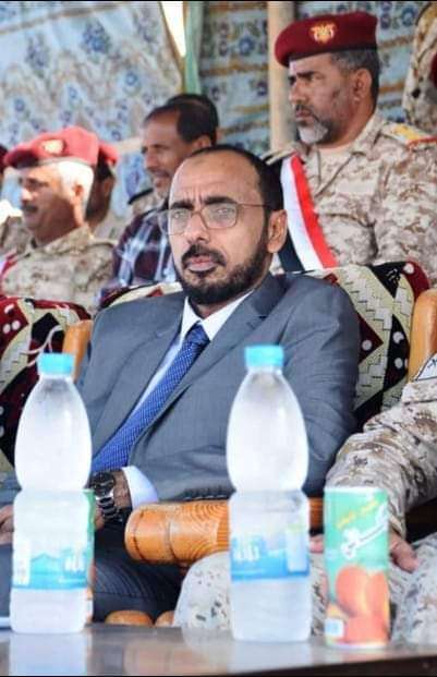 موظفو وزارة الثروة السمكية يطالبون الوزير كفاين بتخويل وكيل الوزارة لتوقيع شيكات المرتبات موظفو وزارة الثروة السمكية يطالبون الوزير كفاين بتخويل وكيل الوزارة لتوقيع شيكات المرتبات