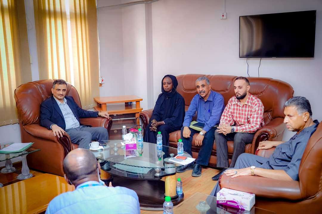 المحافظ لملس يطّلع على أبرز مشاريع وتدخلات برنامج الأغذية العالمي بالعاصمة عدن