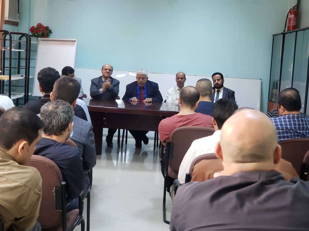 وزير الصحة يعلن افتتاح مساقات البورد العربي والمستر ديجري في هيئة مستشفى مأرب