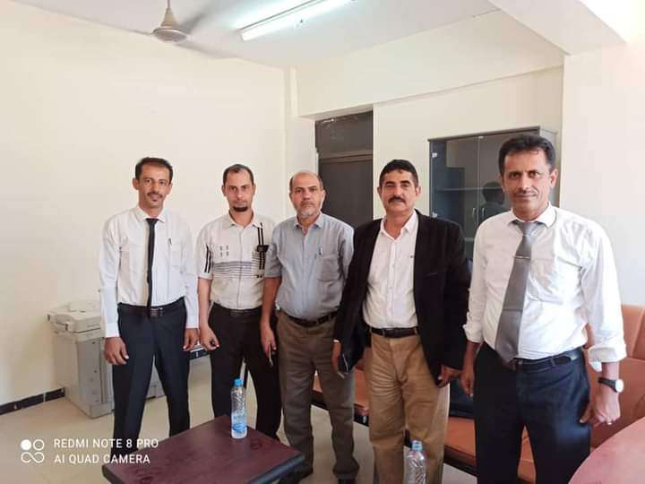 إجراء عملية الاستلام والتسليم بين عميدي كلية التربية والنفط السابقين والجدد بجامعة شبوة