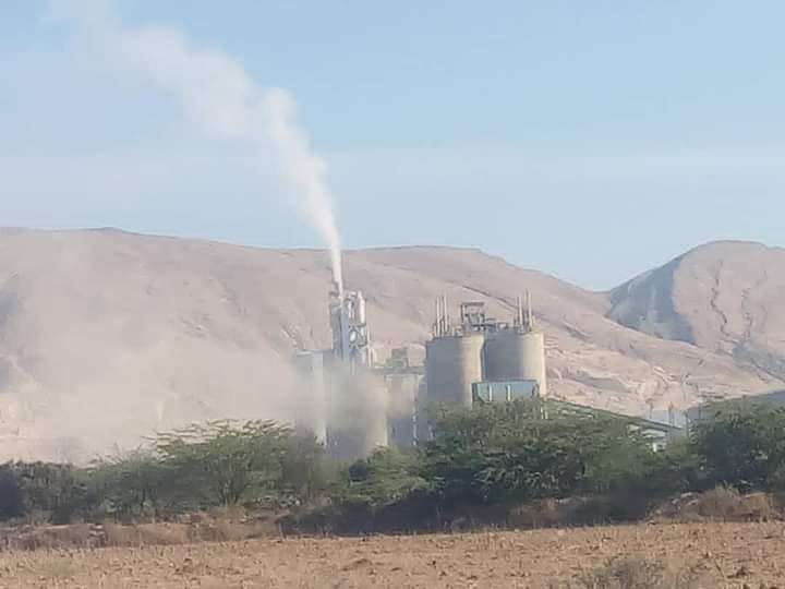 إسمنت الوحدة يرفض قرار السلطة المحلية في أبين ويخضع للمجلس الانتقالي الجنوبي إسمنت الوحدة يرفض قرار السلطة المحلية في أبين ويخضع للمجلس الانتقالي الجنوبي