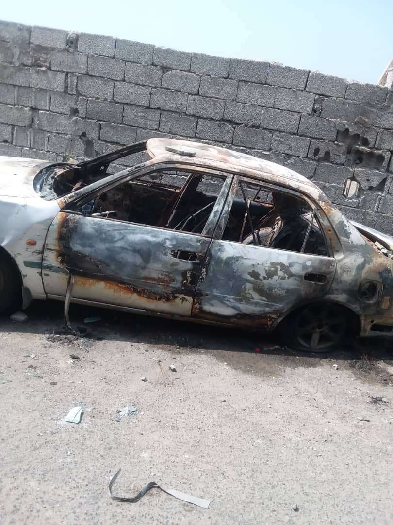 مجهولون يحرقون سيارة أسرة بمديرية التواهي