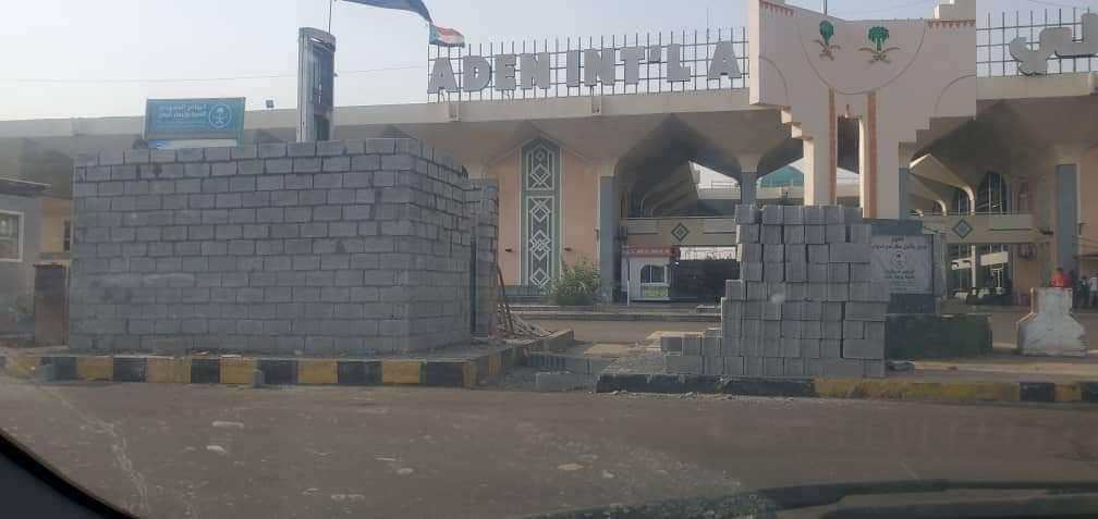 حصري.. مدير عام مطار عدن الدولي يوضح لكريتر سكاي حقيقة مايدور بالمطار