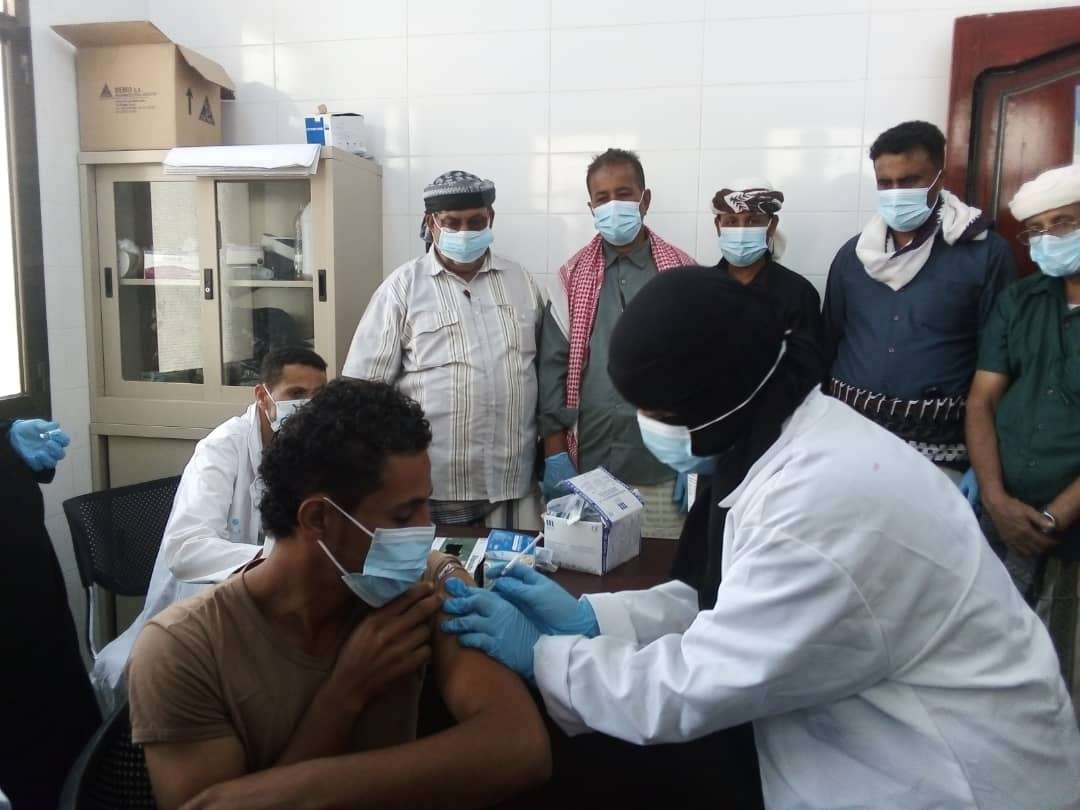 تدشين حملة التطعيم ضد فيروس كورونا بسرار يافع تدشين حملة التطعيم ضد فيروس كورونا بسرار يافع