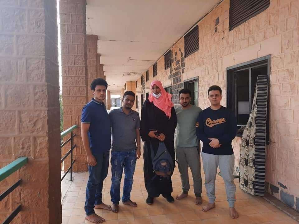 حصري وانفراد.. موعد مغادرة الطلاب الاربعة المعتقلين في عدن الى محافظاتهم حصري وانفراد.. موعد مغادرة الطلاب الاربعة المعتقلين في عدن الى محافظاتهم