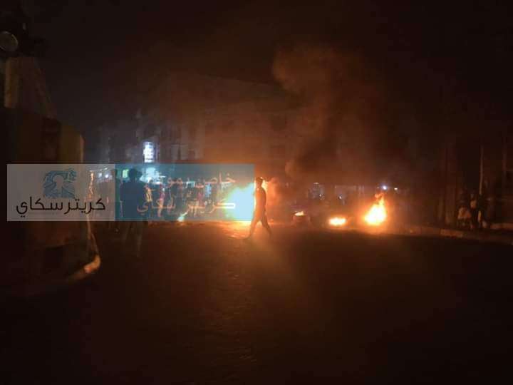 عاجل : قوة أمنية تطلق النار ضد متظاهرين بعدن
