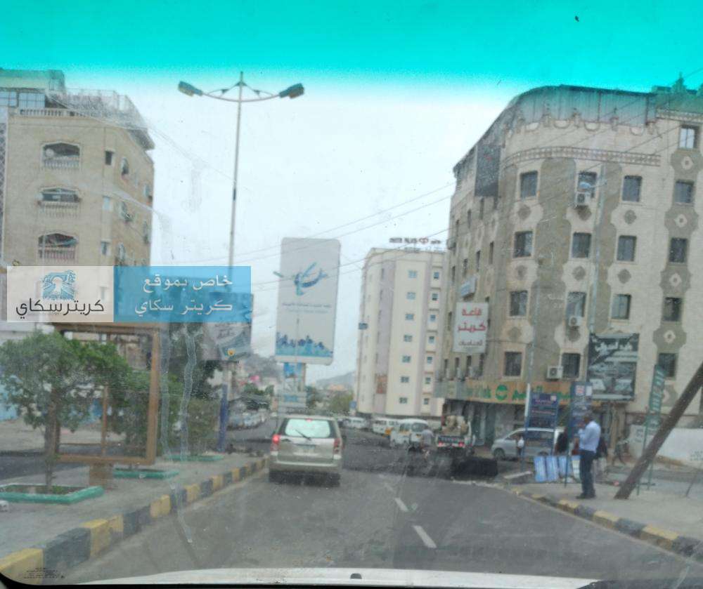 عاجل :جرحى باطلاق نار بكريتر واعتقال محتجين