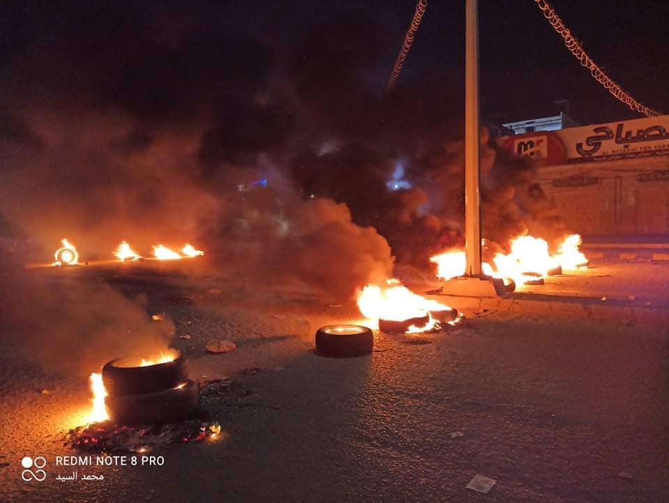 عاجل :اطلاق نار متقطع بالمعلا وسط انتشار كثيف لقوات امنية عاجل :اطلاق نار متقطع بالمعلا وسط انتشار كثيف لقوات امنية