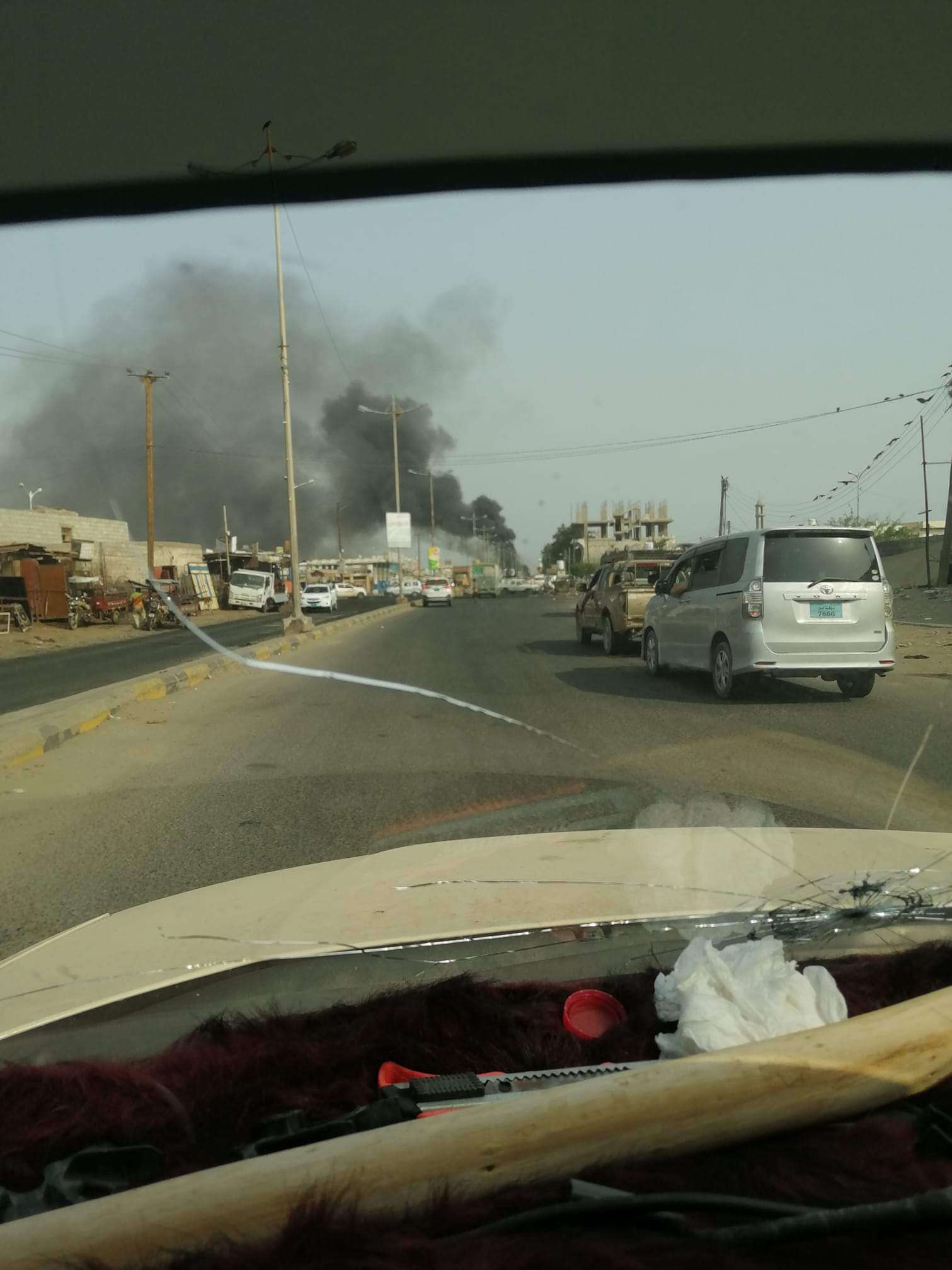 عاجل:تجدد الاحتجاجات وقطع طريق رئيسي في الشيخ عثمان(صورة) عاجل:تجدد الاحتجاجات وقطع طريق رئيسي في الشيخ عثمان(صورة)