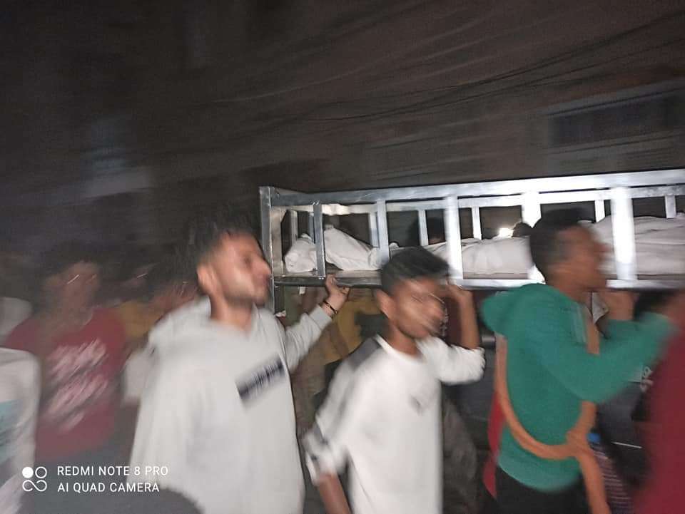 عاجل:اول الصور لتشييع قتيل كريتر عاجل:اول الصور لتشييع قتيل كريتر
