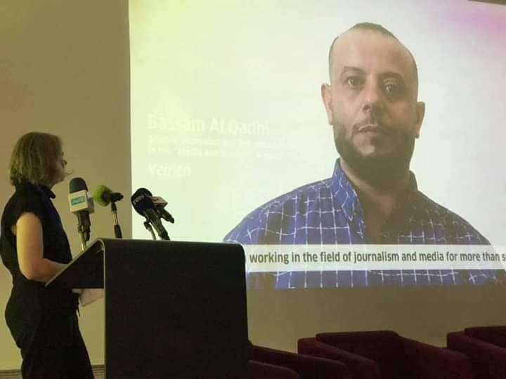 صحافي يمني يحصل على المركز الثالث في جائزة على مستوى الشرق الأوسط وشمال إفريقيا