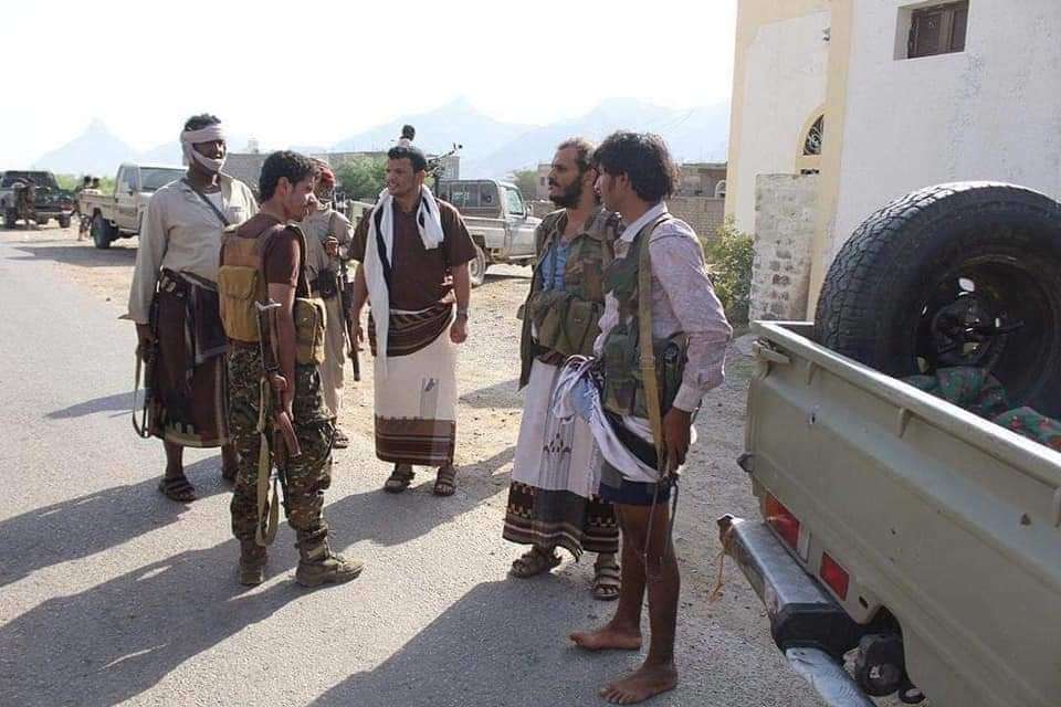 شاهد اول فيديو لاسرى حوثيين بيد الجيش بعسيلان وبيحان