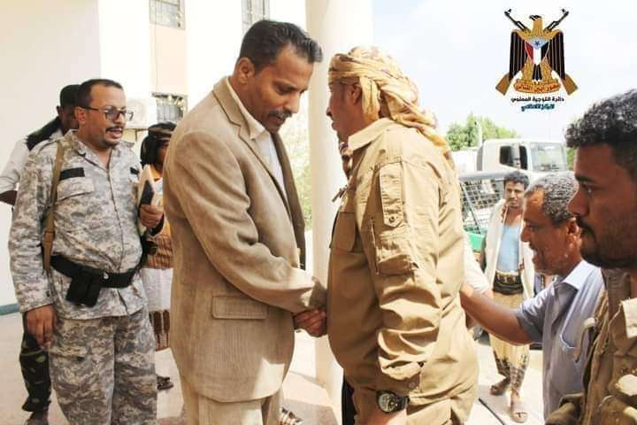 اول صورة يظهر فيها مصالحة بين الحكومة الشرعية والمجلس الانتقالي لمواجهة الحوثي