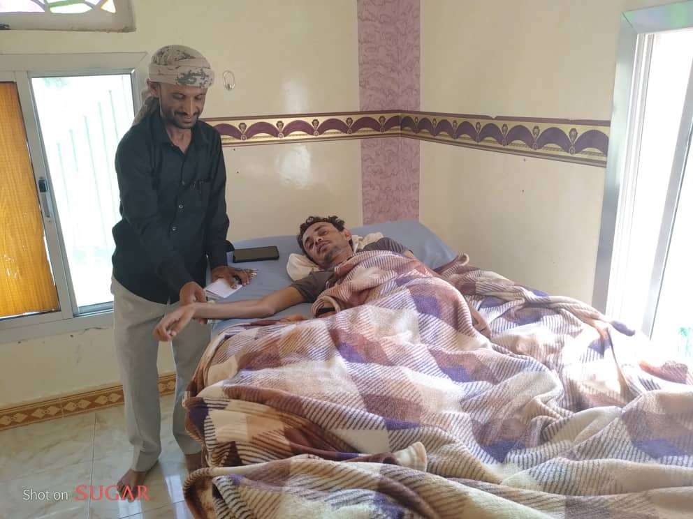 مدير قسم الشهداء والجرحى بحالمين يزور جرحى الإعاقة الدائمة في عاصمة المديرية حبيل الريدة