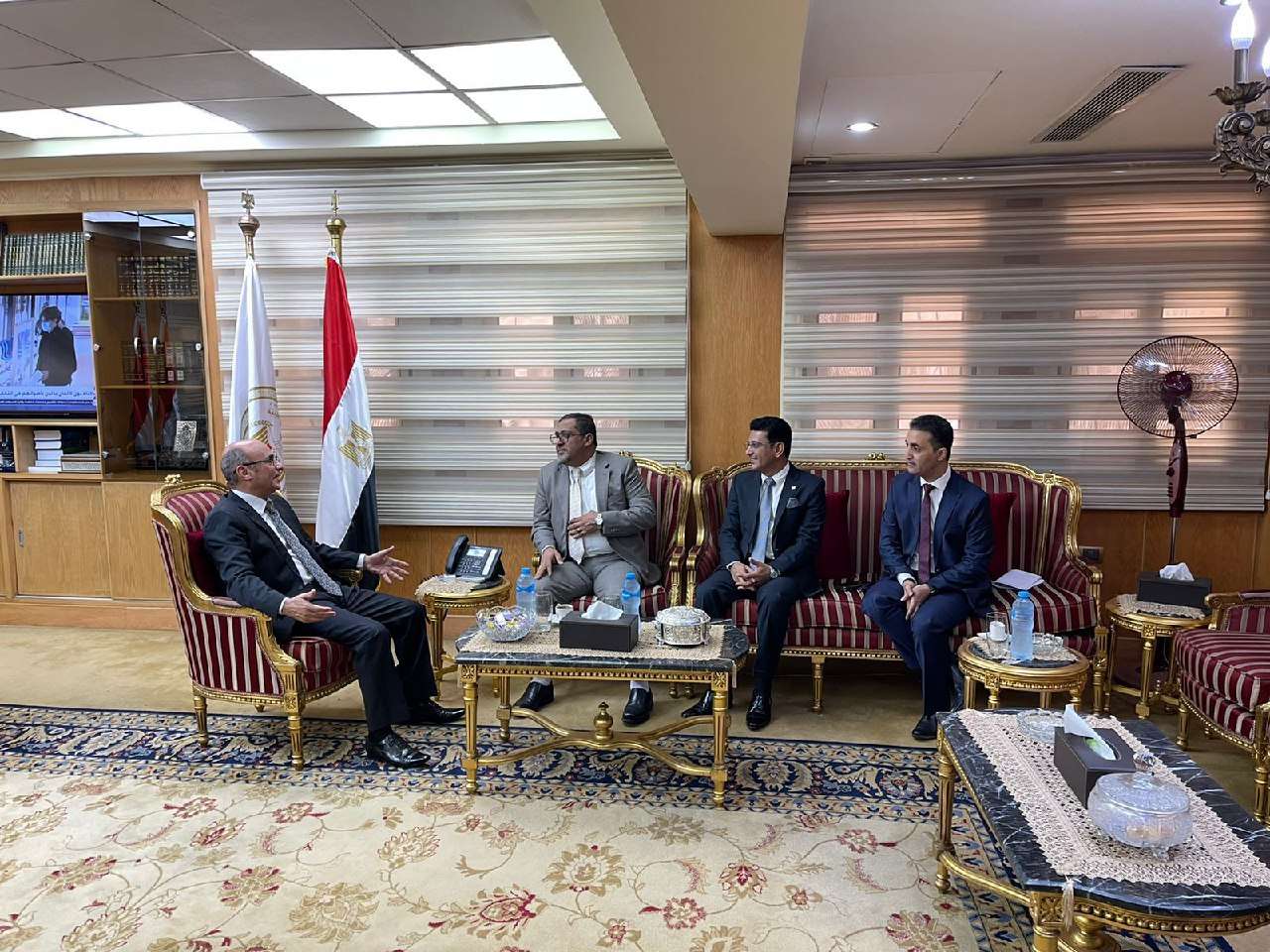 وزير العدل يبحث مع نظيره المصري استئناف التعاون بين البلدين في المجال القضائي
