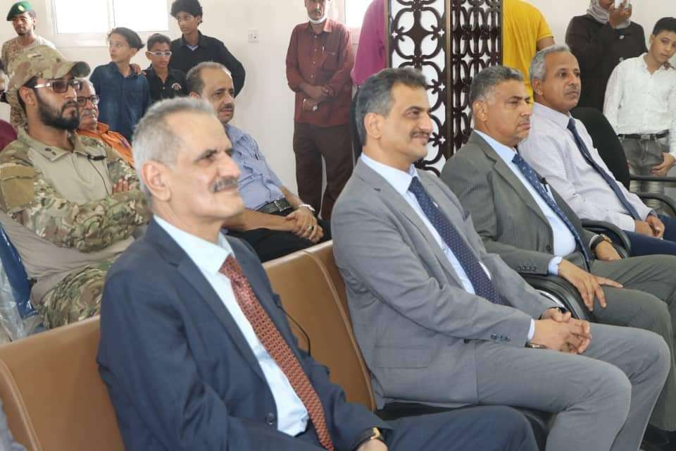 وزير التربية يفتتح مدارس عدن البريطانية الحديثة في مدينة إنماء