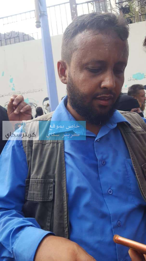 رئيس نقابة مطابع الكتاب المدرسي بعدن لكريتر سكاي: نحذر من إنتشار منهج حوثي طائفي وهذه أبرز مطالب الوقفة الاحتجاجية!