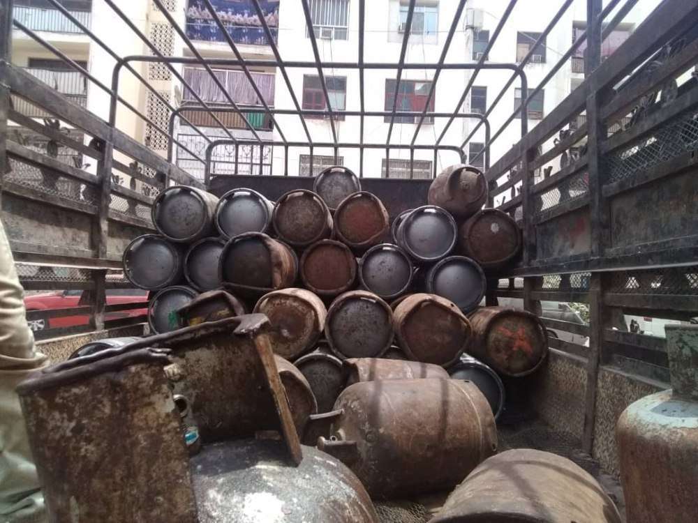 مقتل طفلين من أسرة واحدة إثر انفجار اسطوانة غاز في إب