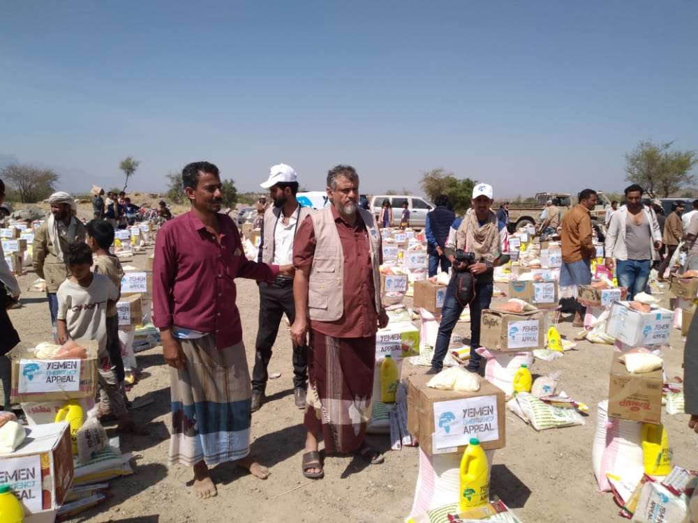 الضالع: تدشين توزيع 1500سلة غذائية وصحية للنازحين في قعطبة بدعم من مؤسسة أمة واحدة وتنفيذ جمعية الفلاح الخيرية