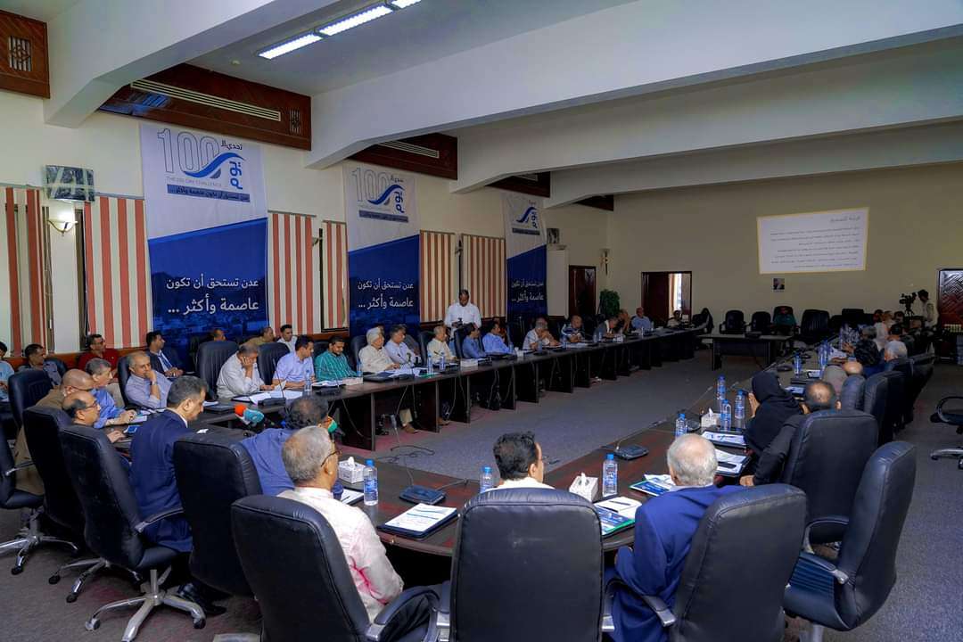 محافظ العاصمة عدن يدشن أعمال ورشة عمل تحدي الـ100 يوم